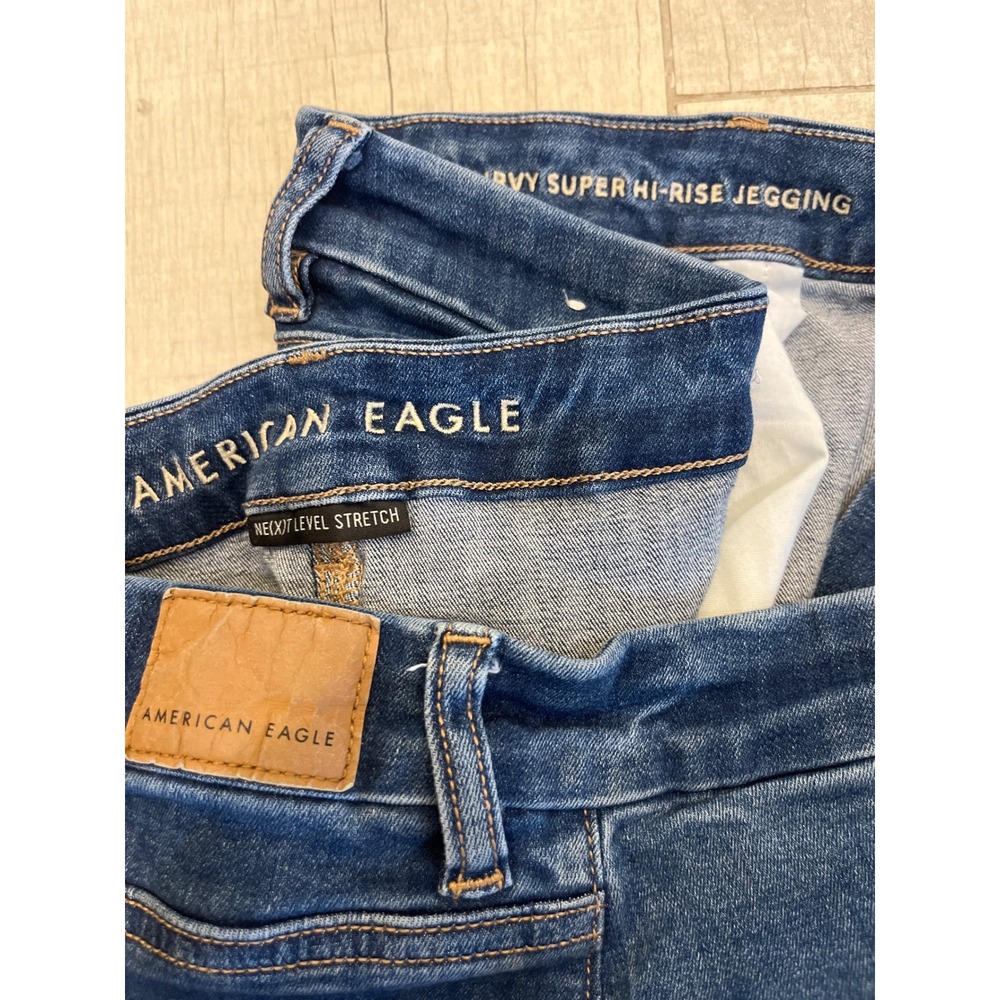 American Eagle Curvy Super Hi-Rise Jegging Distressed Blue Denim Jeans Size 20